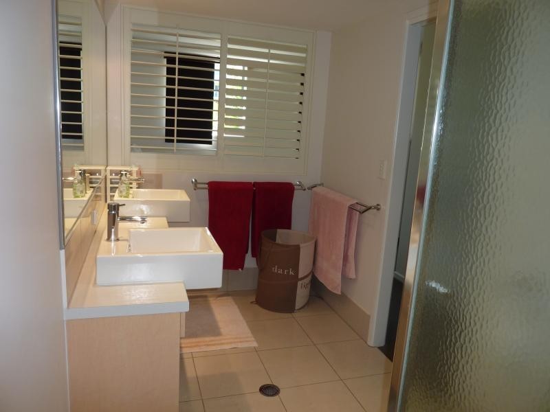 51 Grand Parade, Kawana Island QLD 4575