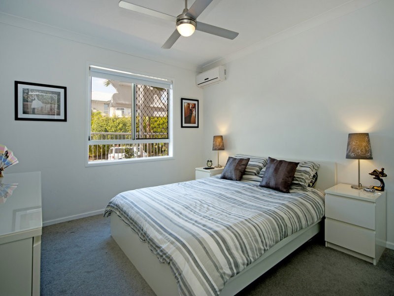 23/11-19 Taylor Street, Biggera Waters QLD 4216