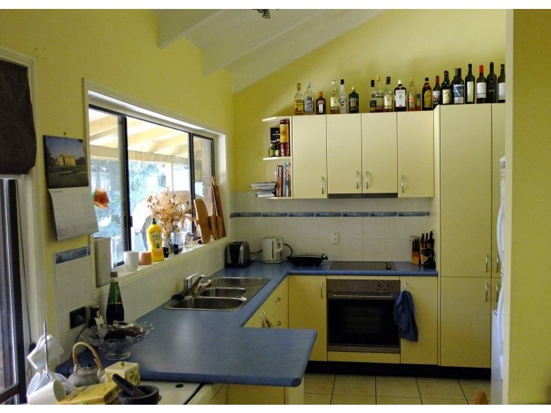 6 Kenevi Street, Riverhills QLD 4074