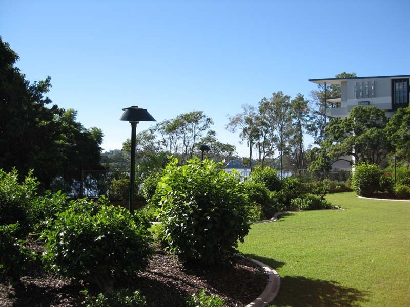 10/72 Sandford St, St Lucia QLD 4067