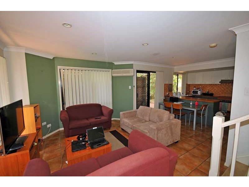 13/1158 Cavendish Rd, Mount Gravatt East QLD 4122