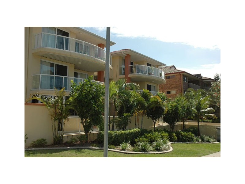 6/20 Sykes Court, Southport QLD 4215