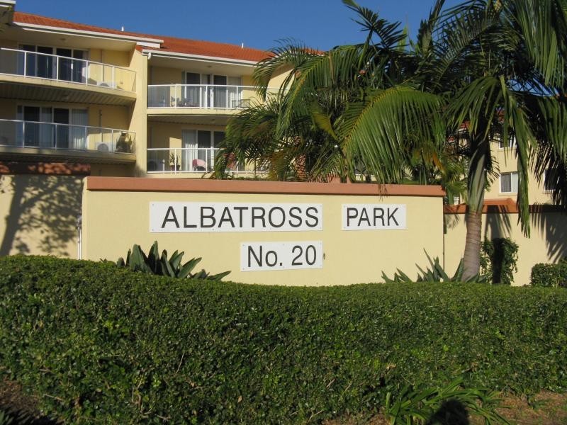 14/20 SYKES COURT, Southport QLD 4215