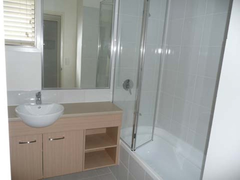 63/10 Grand Parade, Kawana Island QLD 4575