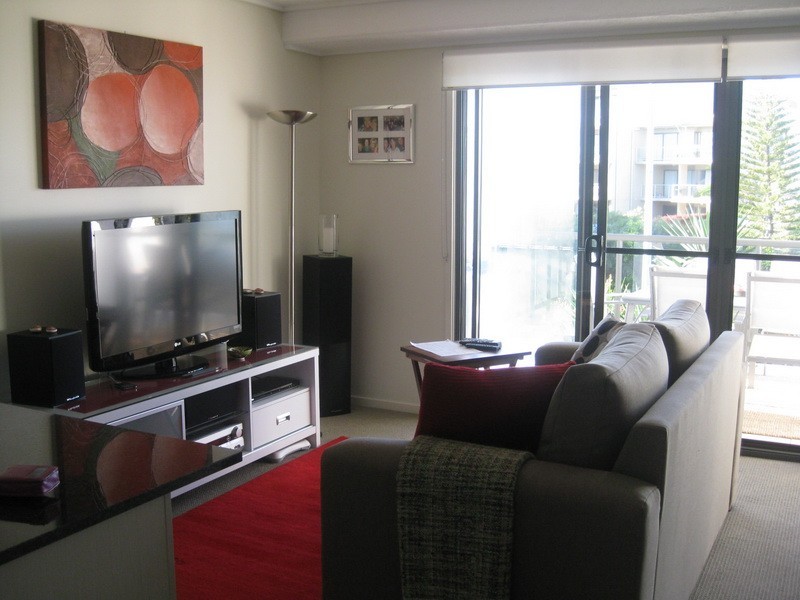 22/4 Grand Parade, Kawana Island QLD 4575