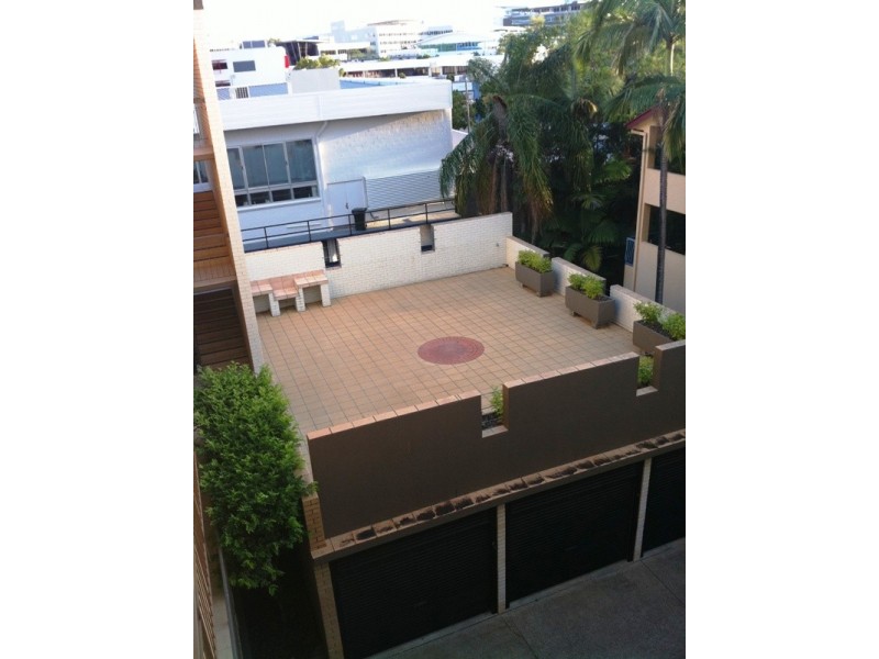 32 Gordon Street, Milton QLD 4064
