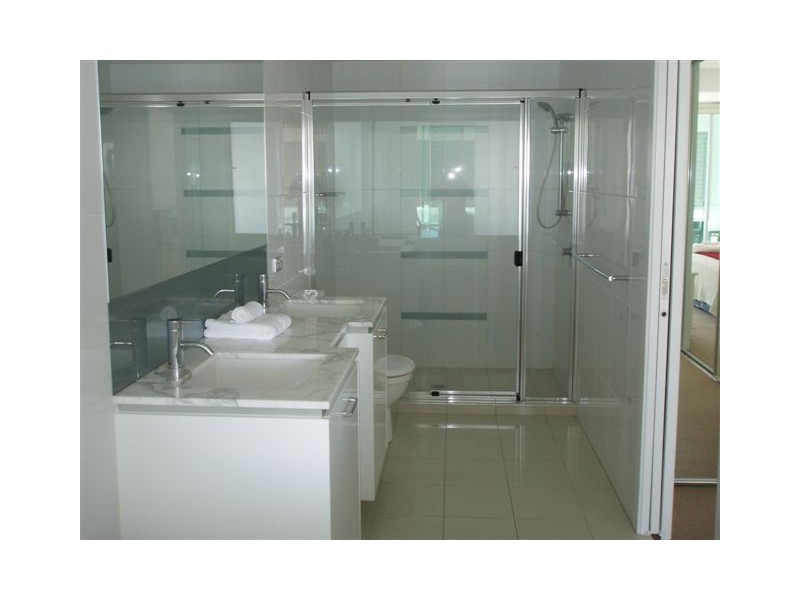 300 Marine Parade, Labrador QLD 4215