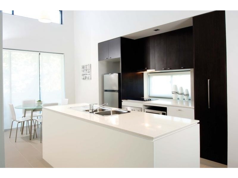 105/25 Dix Street, Redcliffe QLD 4020