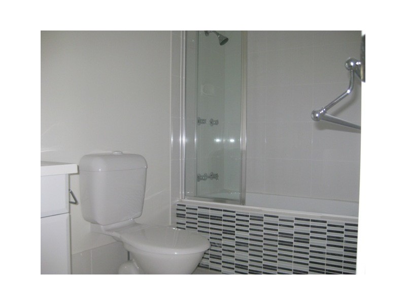 Pacific Pines QLD 4211