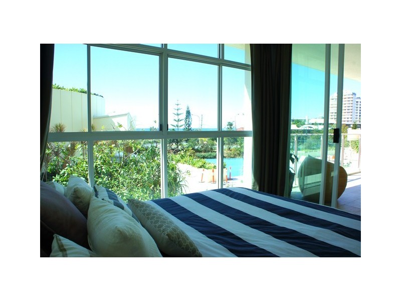 002/2 Creek Street, Coolangatta QLD 4225