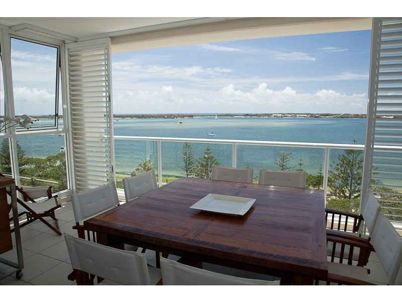 803/212 Marine Parade, Labrador QLD 4215