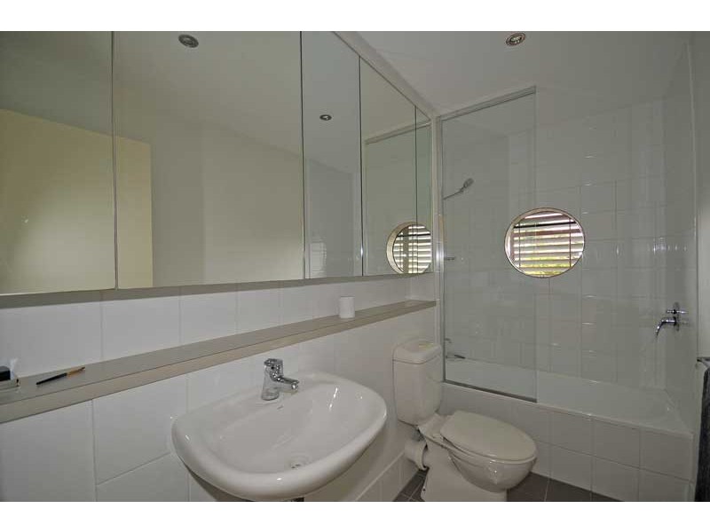 8/5 Manning Street, South Brisbane QLD 4101