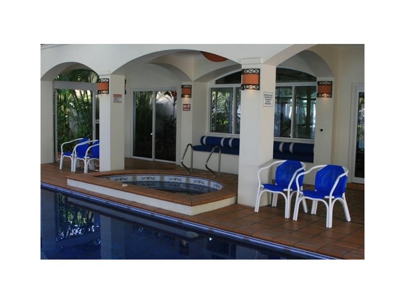 17/100 Cotlew St East, Southport QLD 4215