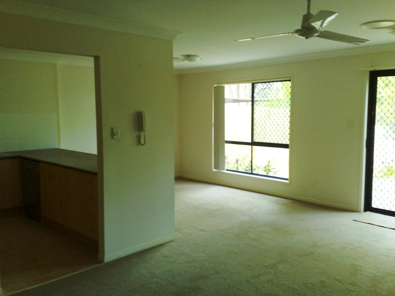 2/755 Ashmore Road, Molendinar QLD 4214