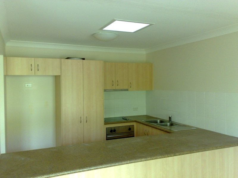 2/755 Ashmore Road, Molendinar QLD 4214