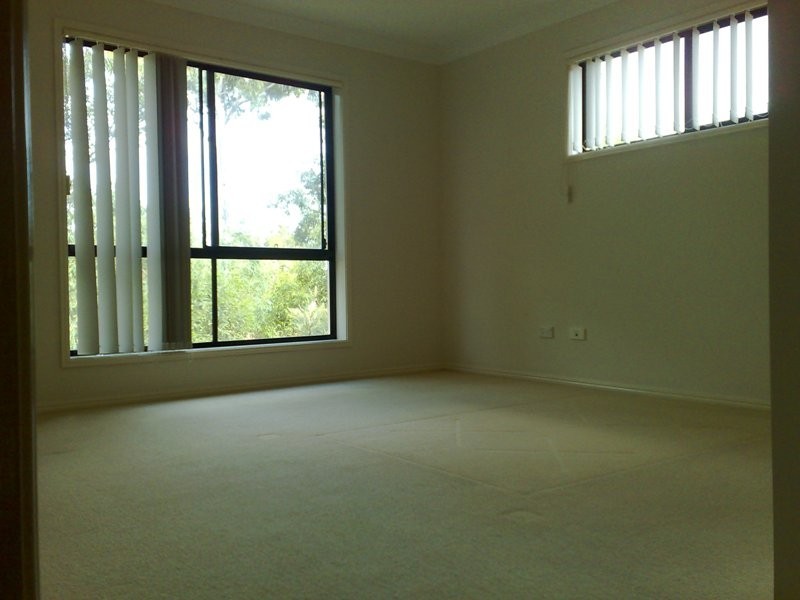 2/755 Ashmore Road, Molendinar QLD 4214