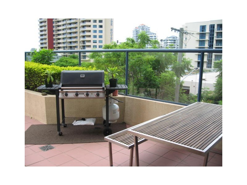 45 Deakin Street, Kangaroo Point QLD 4169