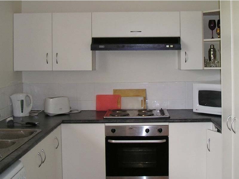 10/116 Clarence Rd, Indooroopilly QLD 4068