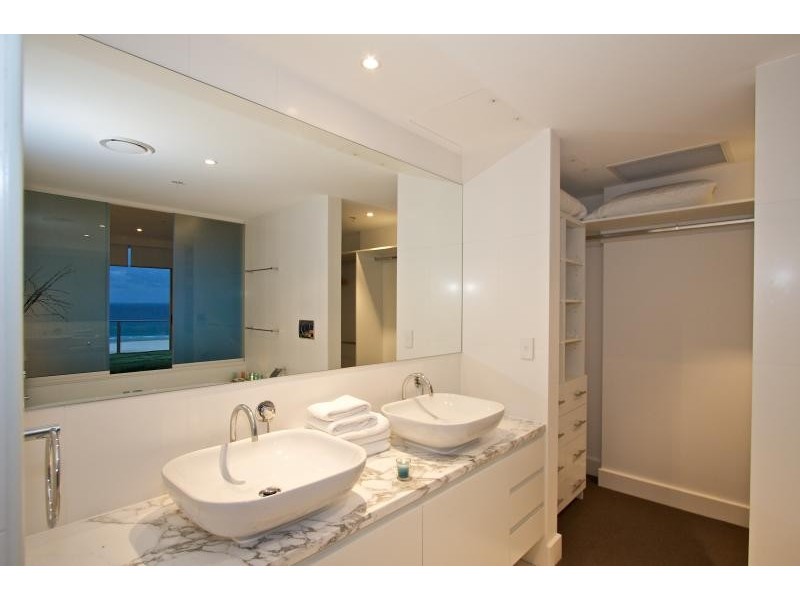 801/2 Creek Street, Coolangatta QLD 4225