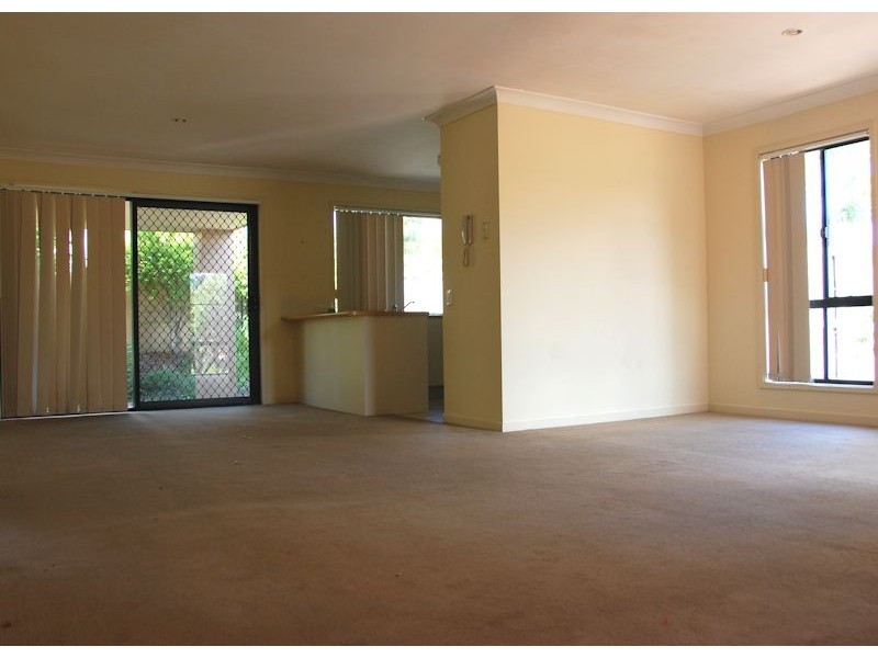 24 Amsonia Court,, Arundel QLD 4214