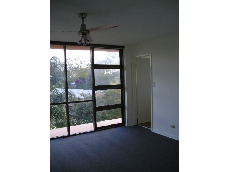 24/72 Sandford St, St Lucia QLD 4067