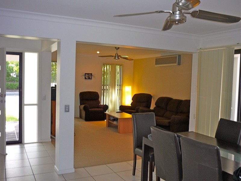 17 The Promenade, Hendra QLD 4011