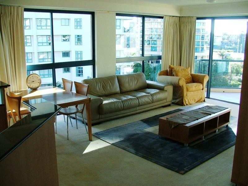 32/45 Deakin Street, Kangaroo Point QLD 4169