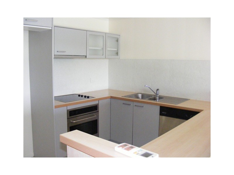 14/82-86 Mein Street, Scarborough QLD 4020