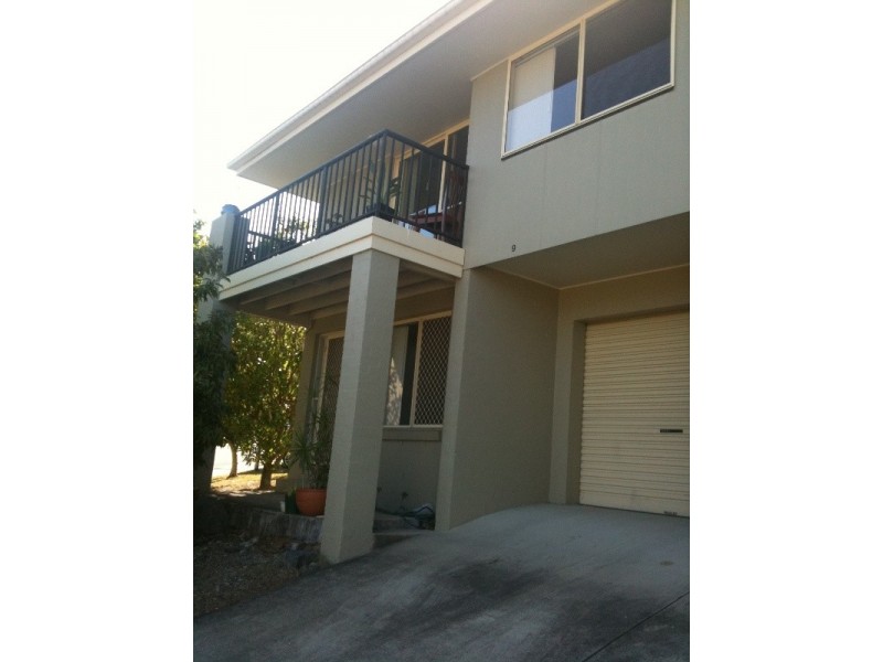 9/3 Arundel Drive,, Arundel QLD 4214