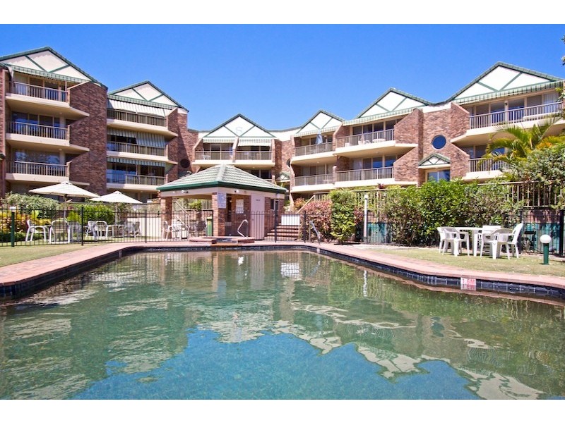 4/146 Pacific Parade, Bilinga QLD 4225