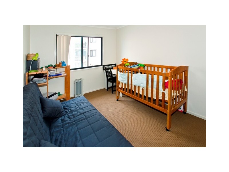 2/82-86 Mein Street, Scarborough QLD 4020