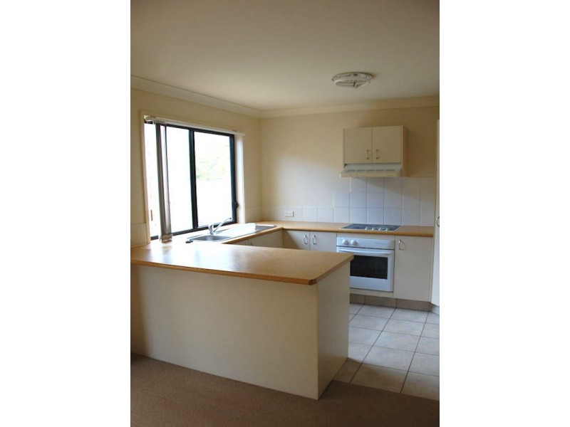 69/24 Amsonia Court,, Arundel QLD 4214