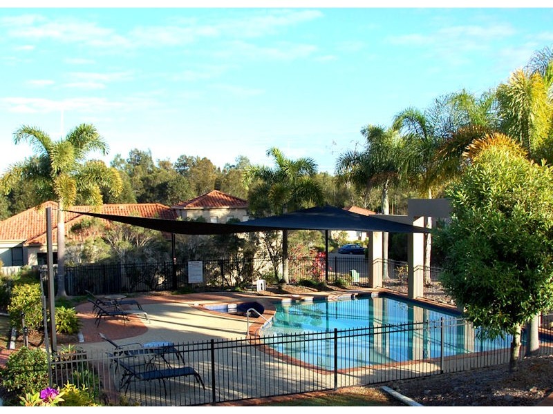 69/24 Amsonia Court,, Arundel QLD 4214