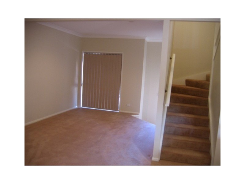 9/250 Sumners Road, Riverhills QLD 4074