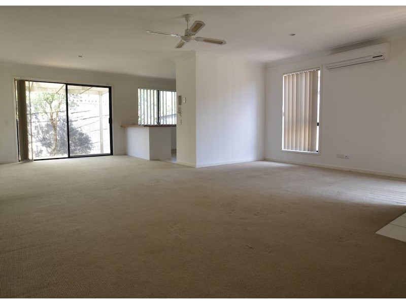 69/24 Amsonia Court,, Arundel QLD 4214