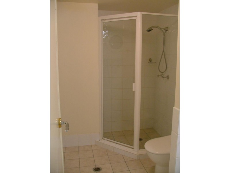 20/45 Deakin Street, Kangaroo Point QLD 4169