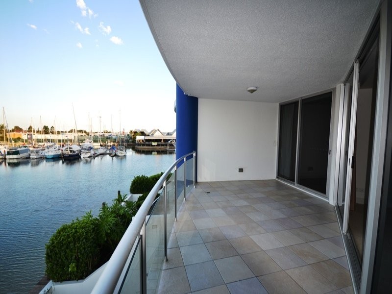 13 Nicklin Way, Minyama QLD 4575