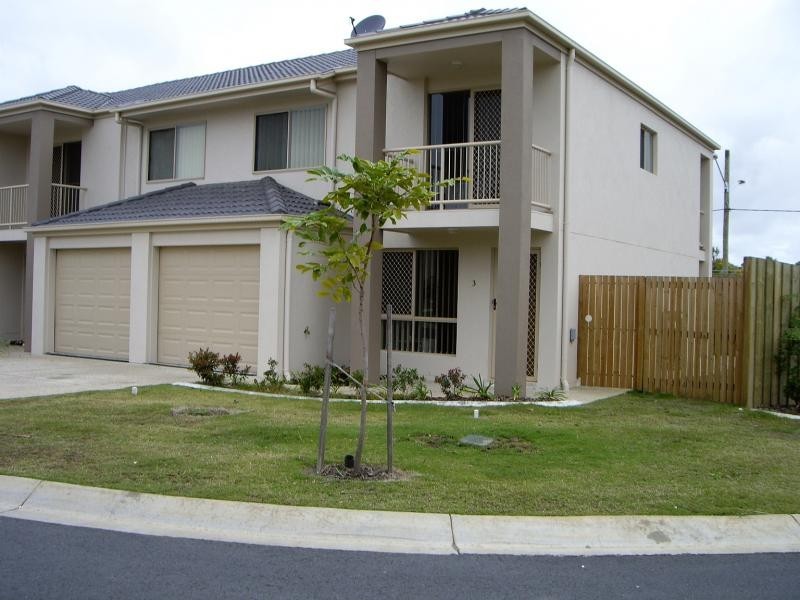 3/4 Hilltop Court, Carina QLD 4152