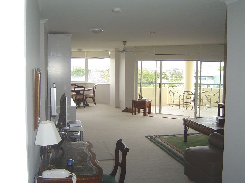 57 Lambert Street, Kangaroo Point QLD 4169