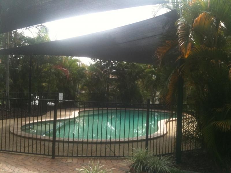 4/3 Arundel Drive,, Arundel QLD 4214