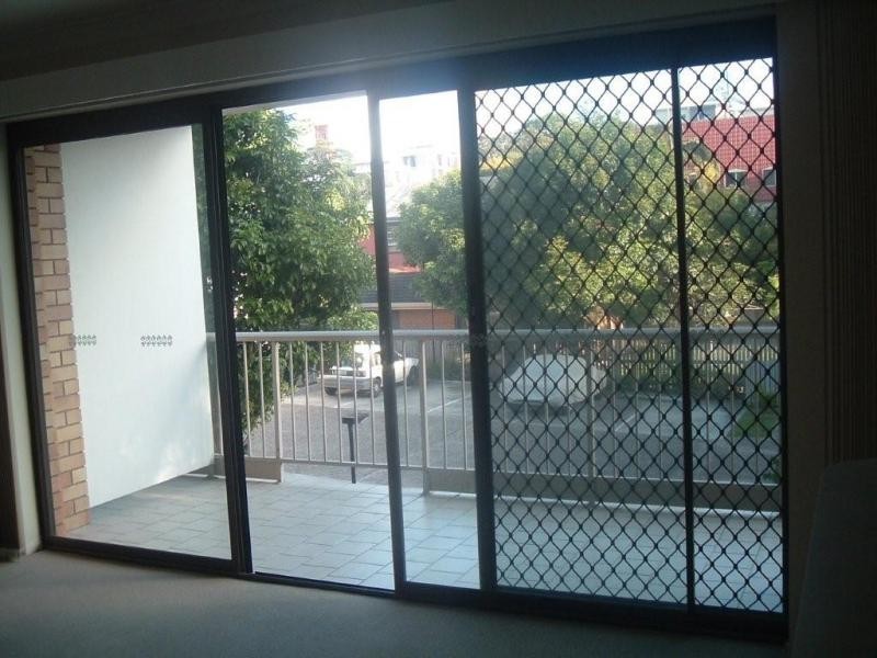 4/66 Dutton St, Coolangatta QLD 4225