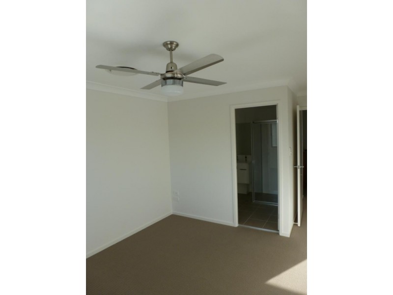 44/86 Carselgrove Ave, Fitzgibbon QLD 4018