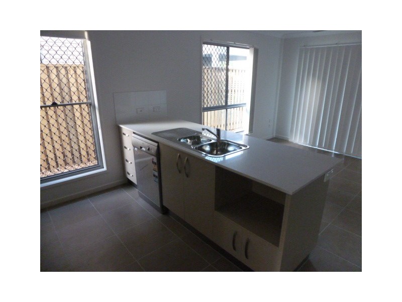 31/86 Carselgrove Ave, Fitzgibbon QLD 4018