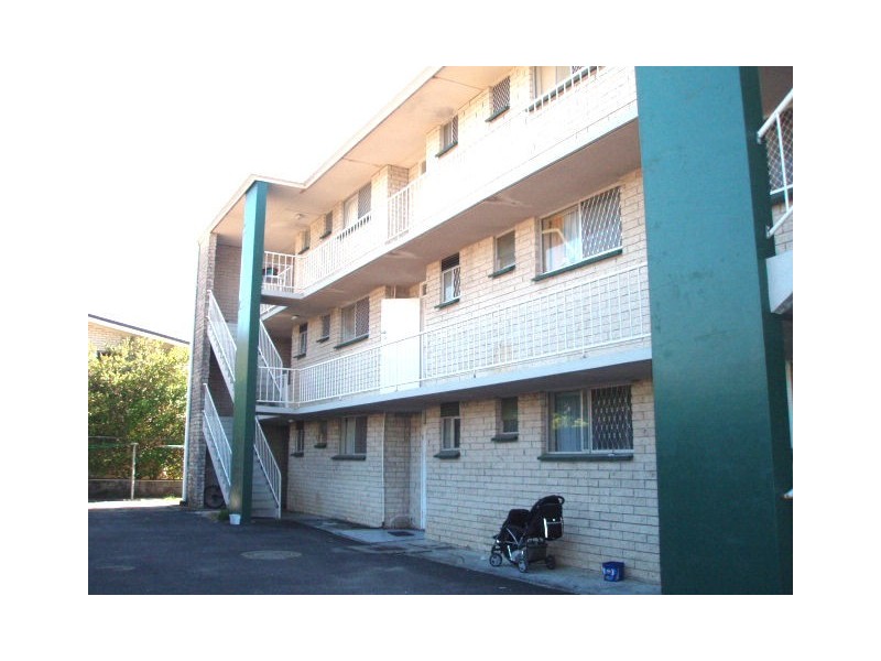 4/26 Darrambal Street, Surfers Paradise QLD 4217