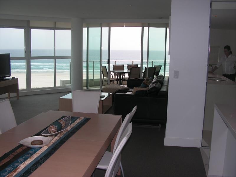 1001/2 Creek Street, Coolangatta QLD 4225