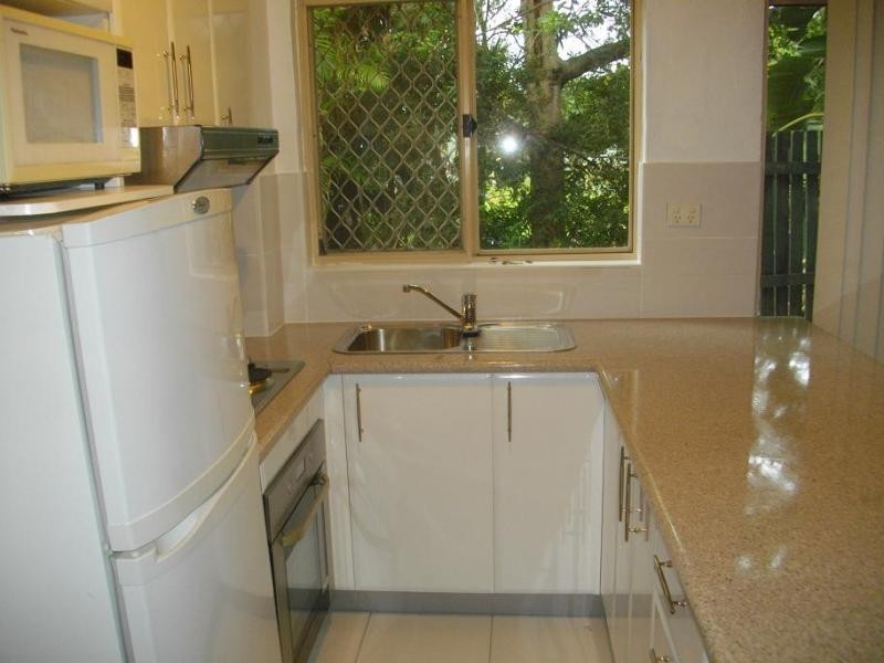 3 Whitmore Street, Taringa QLD 4068