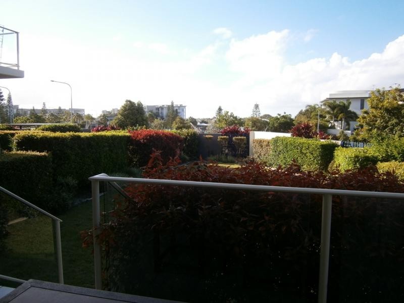 10/1 Grenada Way, Kawana Island QLD 4575