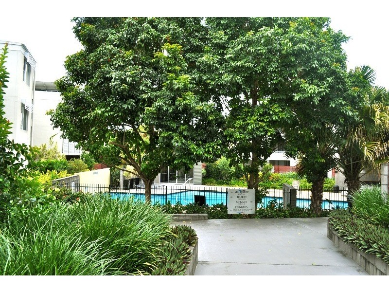 61/2 Campbell St, Toowong QLD 4066