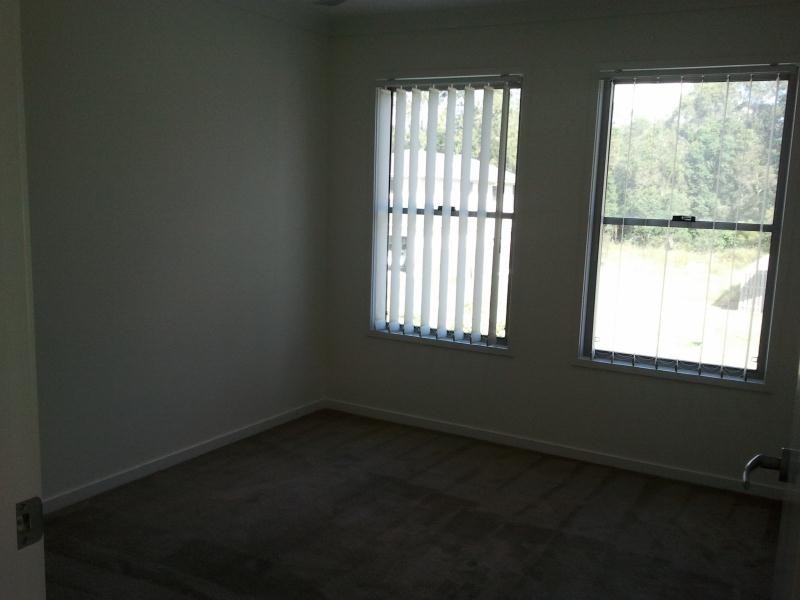 84 Yodelay street, Varsity Lakes QLD 4227