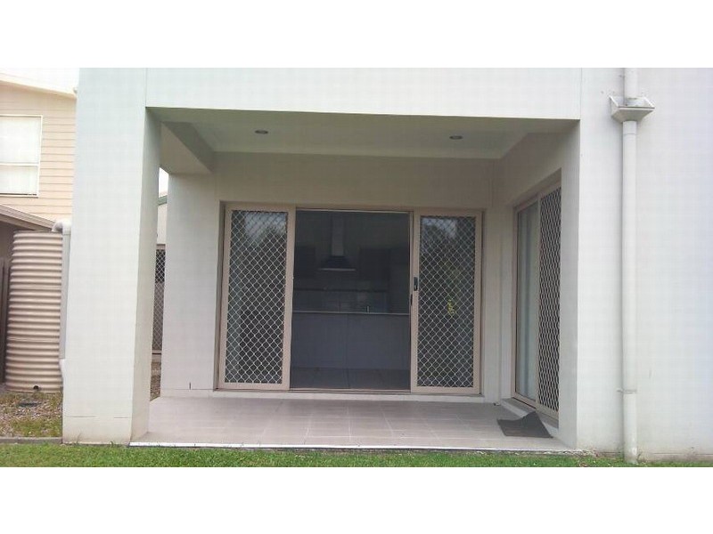 9 Marks Drive, Varsity Lakes QLD 4227
